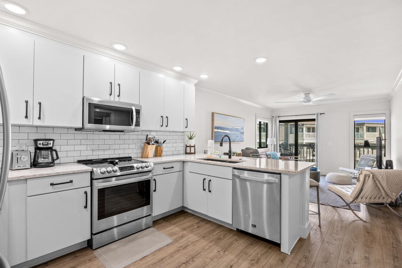 5601 N Ocean Blvd. Photo 10