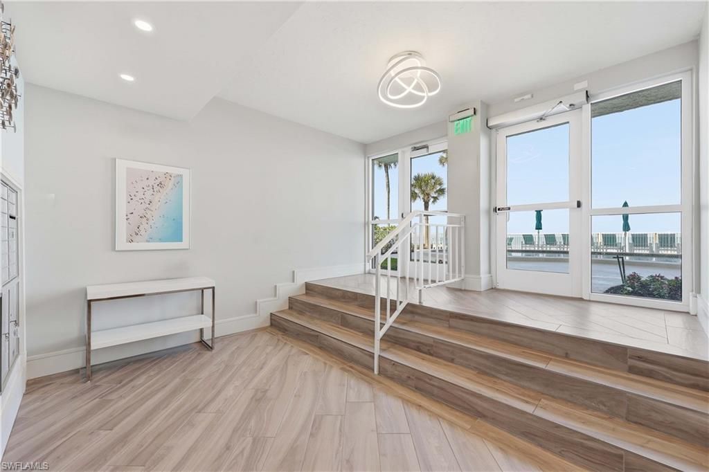 2885 Gulf Shore Blvd N, Unit 801, Naples, FL 34103 Photo