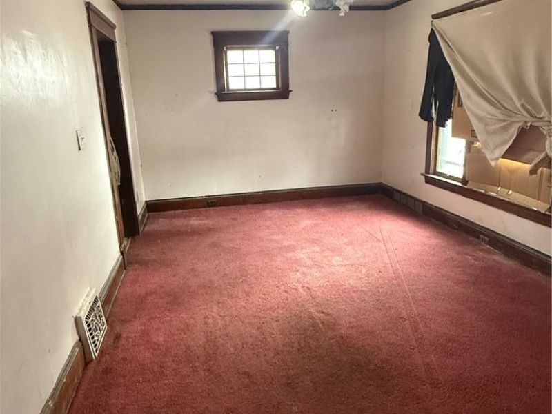 677 Eddy Road, Cleveland, OH 44108 Photo 5