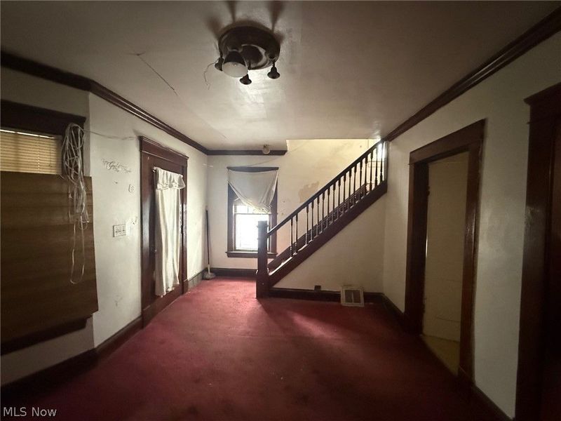 677 Eddy Road, Cleveland, OH 44108 Photo 8