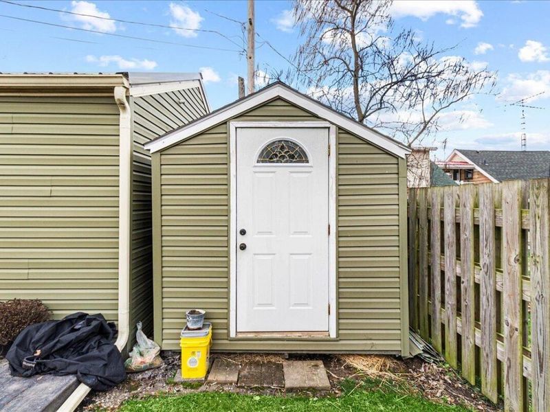 9631 Fairview Avenue, Lakeview, OH 43331 Photo 5