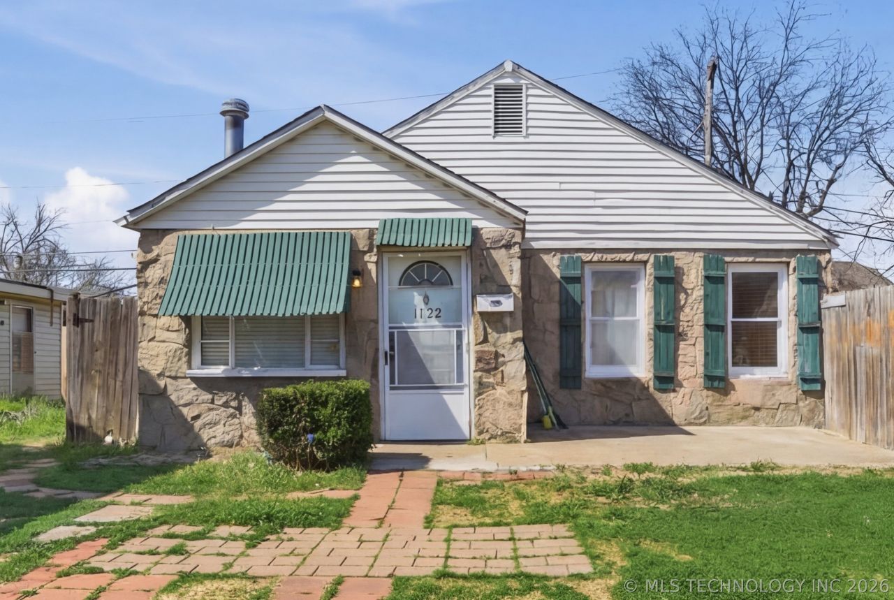 1122 S Xanthus Place, Tulsa, OK 74104 Main Photo