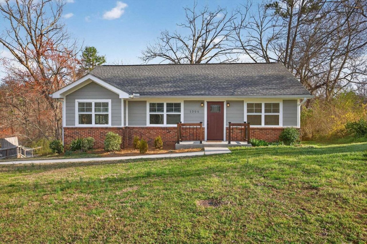1306 Springview Drive, Chattanooga, TN 37421 Main Photo