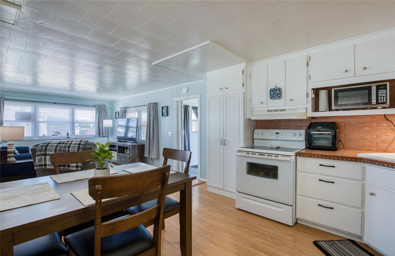 18675 Us Highway 19 N, Unit 328, Clearwater, FL 33764 Photo