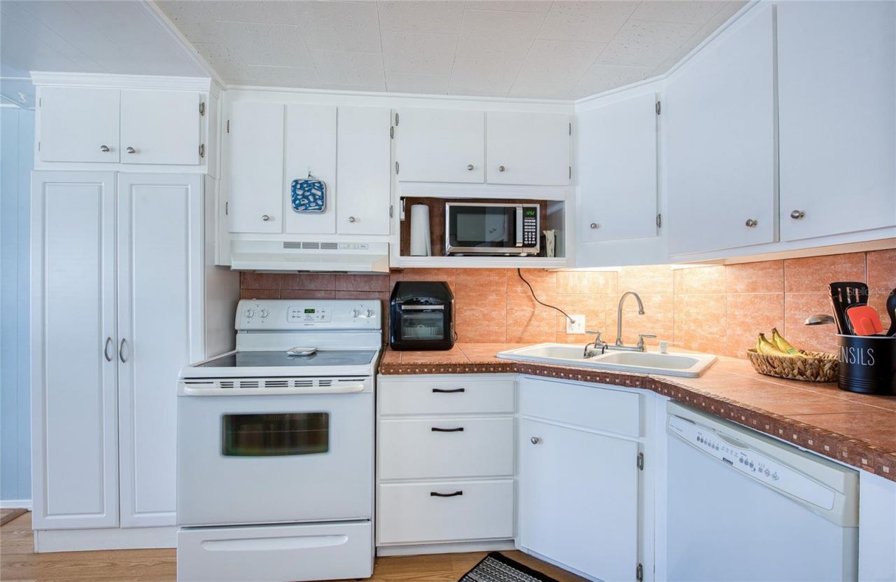 18675 Us Highway 19 N, Unit 328, Clearwater, FL 33764 Photo