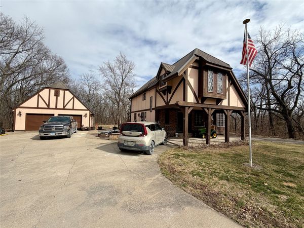 48546 167th Avenue, Chariton, IA 50049