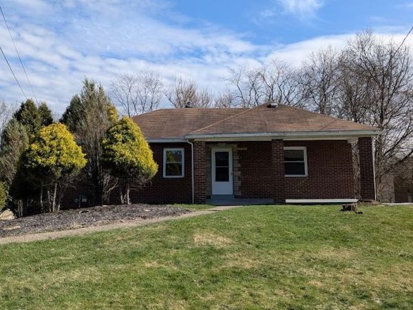 5850 Heberton Dr, Verona, PA 15147