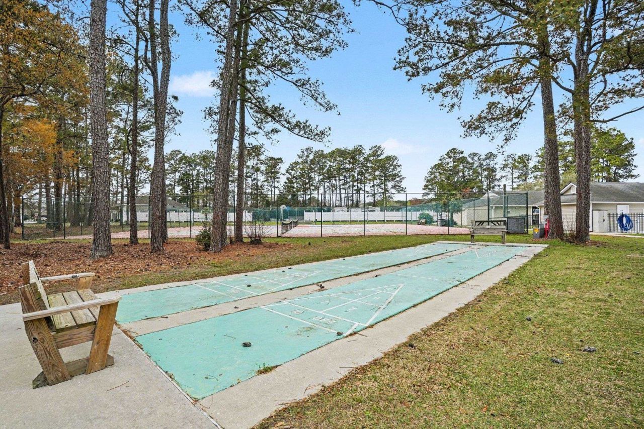 6850 Blue Heron Blvd.  Photo 17