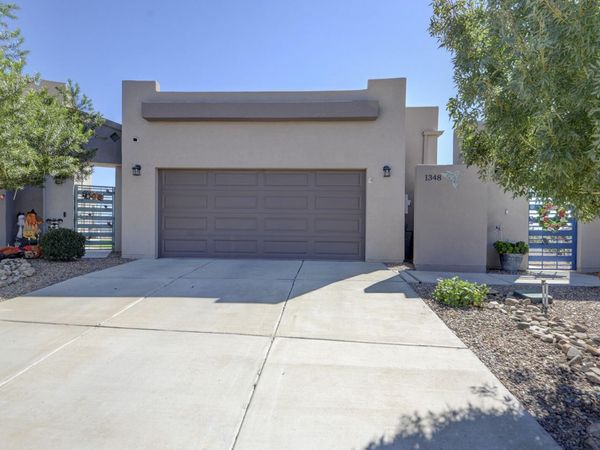 1348 Tierra Verde Loop NW, Los Lunas, NM 87031
