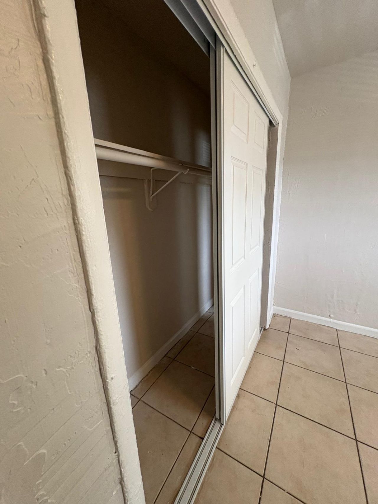 900 NW 17th Avenue, Unit East, Fort Lauderdale, FL 33311 Photo