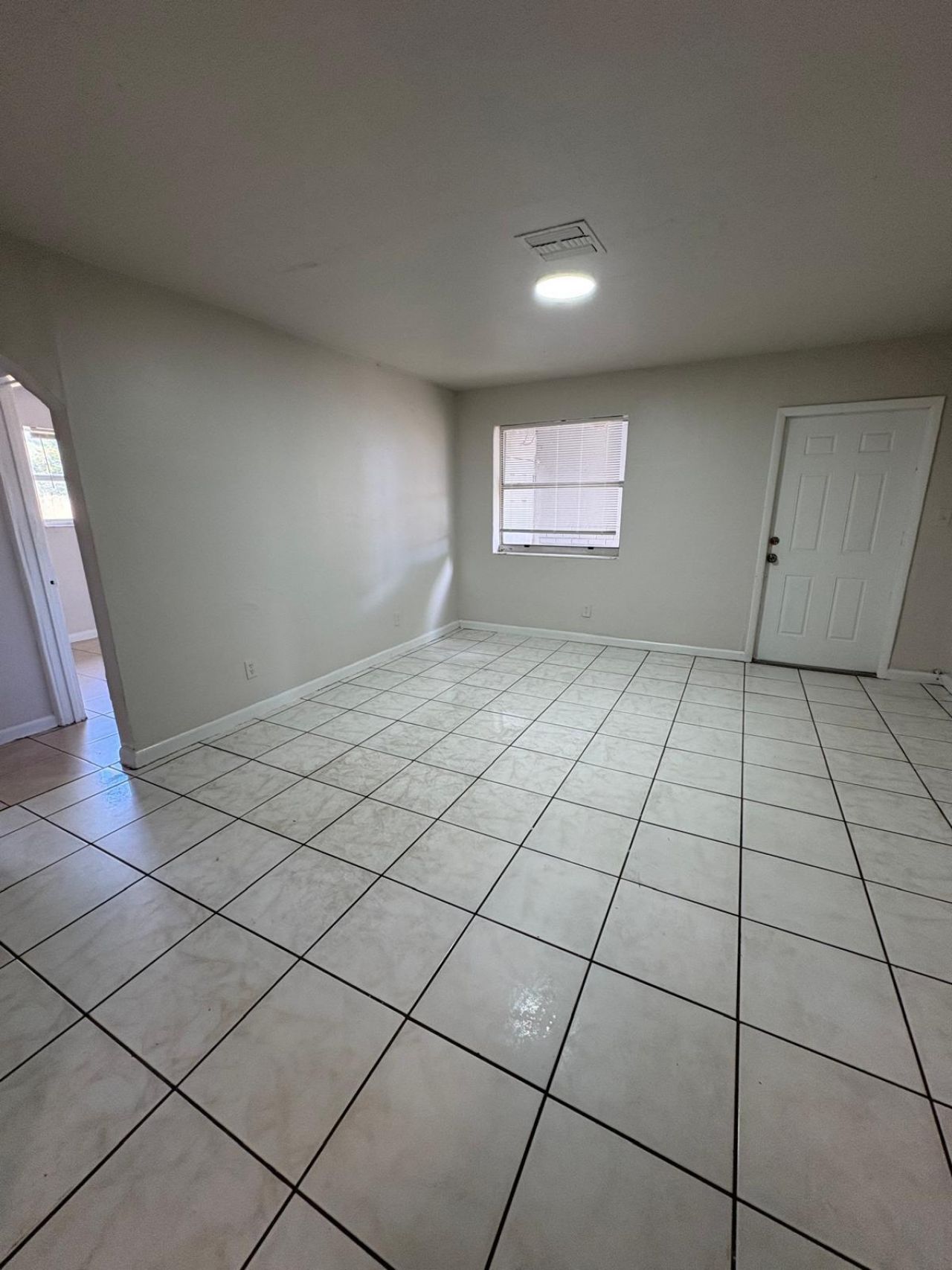 900 NW 17th Avenue, Unit East, Fort Lauderdale, FL 33311 Photo