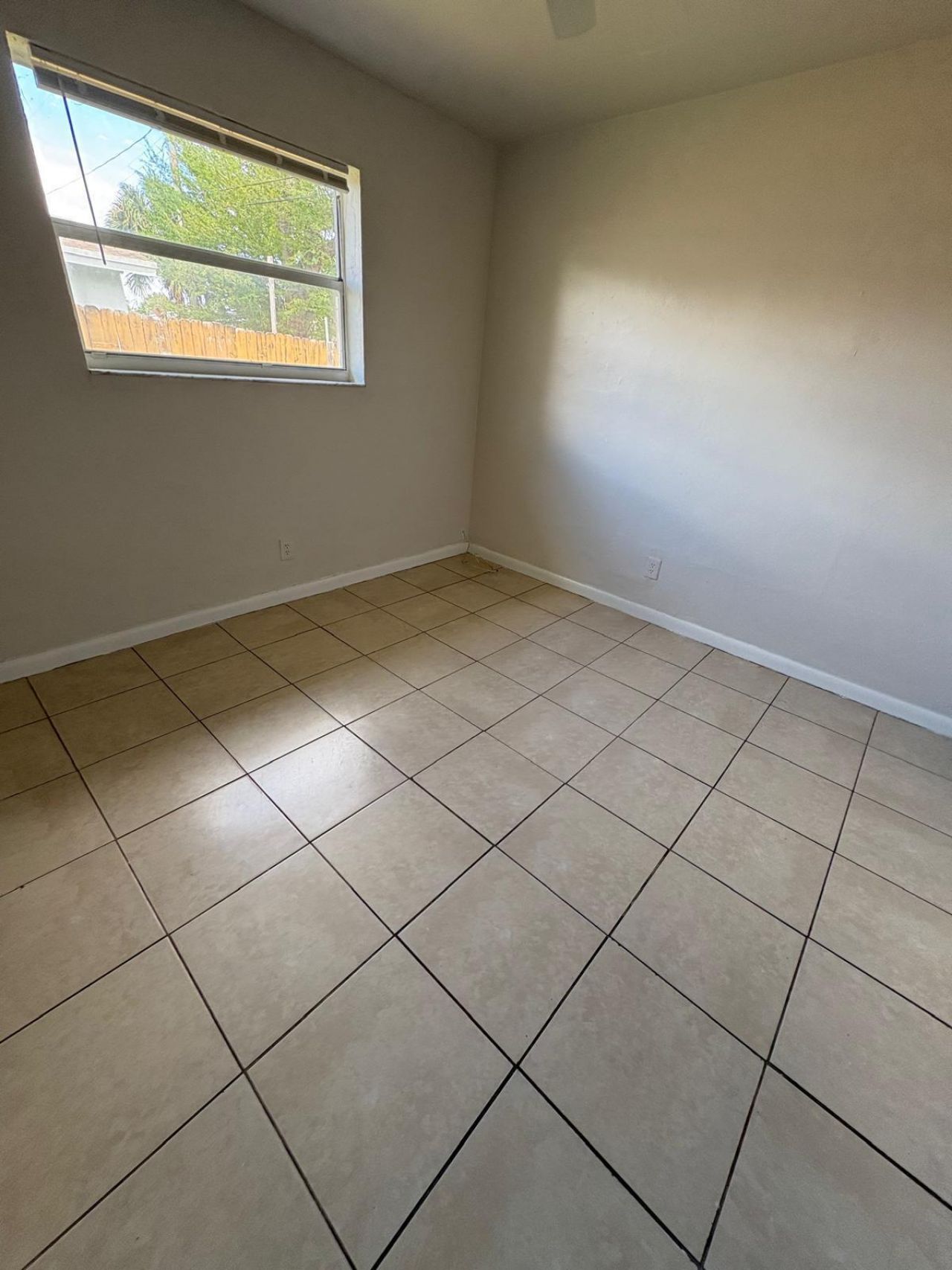 900 NW 17th Avenue, Unit East, Fort Lauderdale, FL 33311 Photo