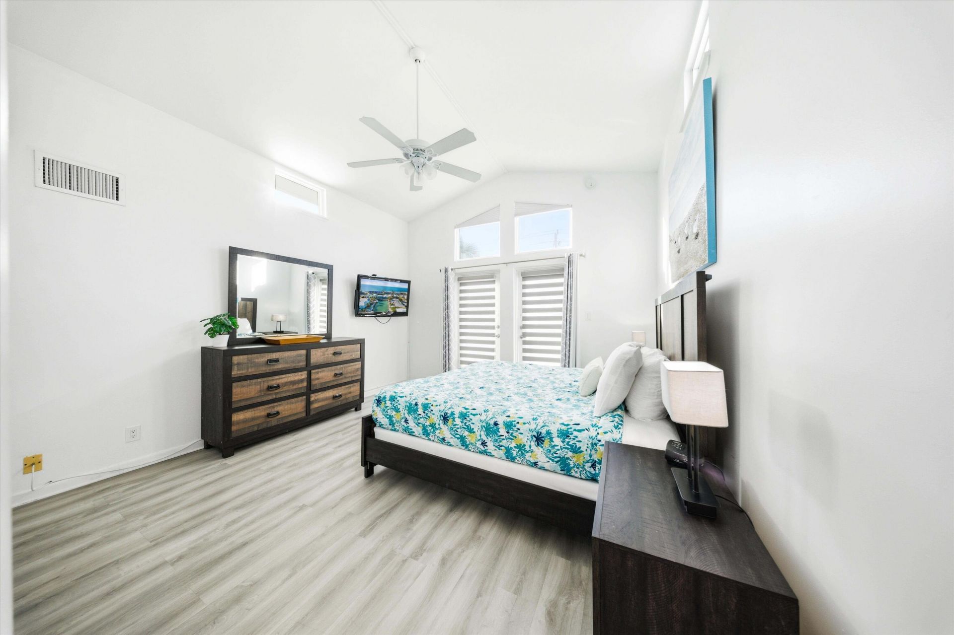 340 E Ocean Drive, Key Colony Beach, FL 33051 Photo