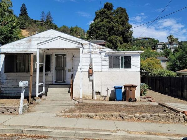 127 Arreba St, Martinez, CA 94553