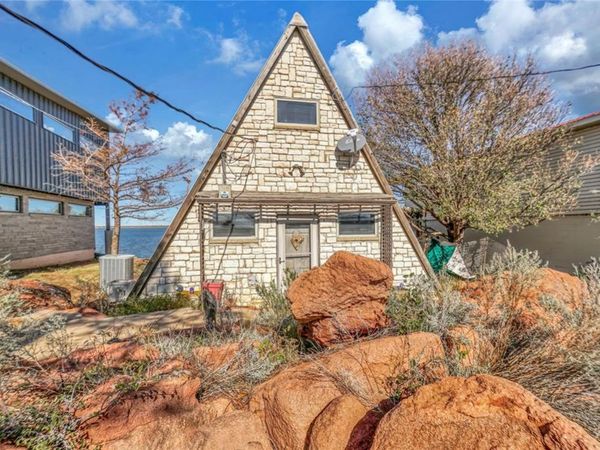 7 Hicks Mountain Road Road, Lone Wolf, OK 73655