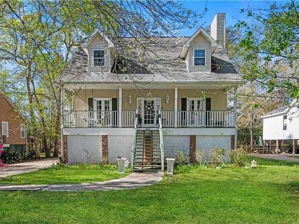 608 HOLM OAK Lane , Mandeville, LA 70471