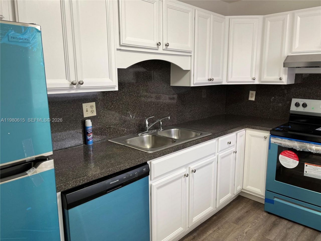 9190 Fontainebleau Blvd , Unit 202, Miami, FL 33172 Photo