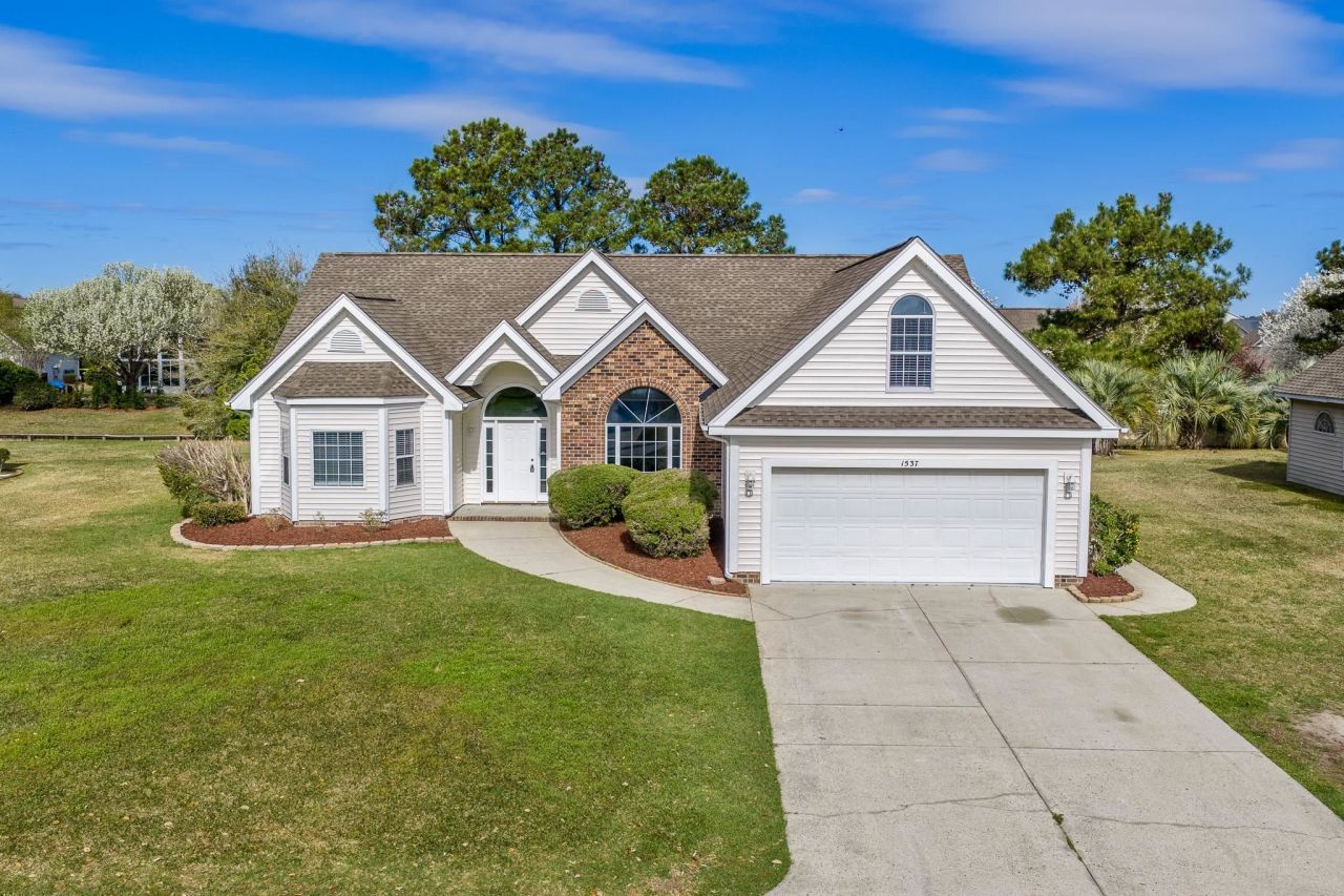 1537 Southwood Dr. Photo 1