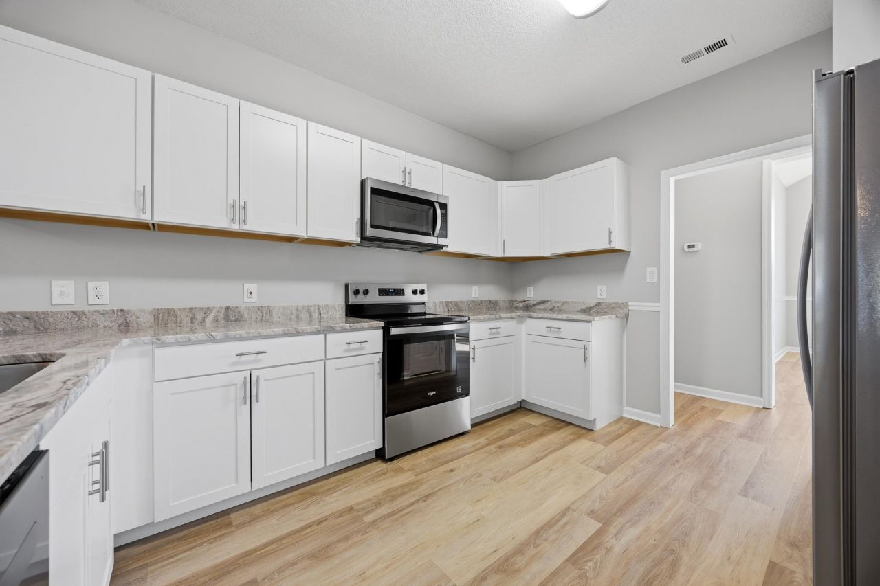 1537 Southwood Dr. Photo 15