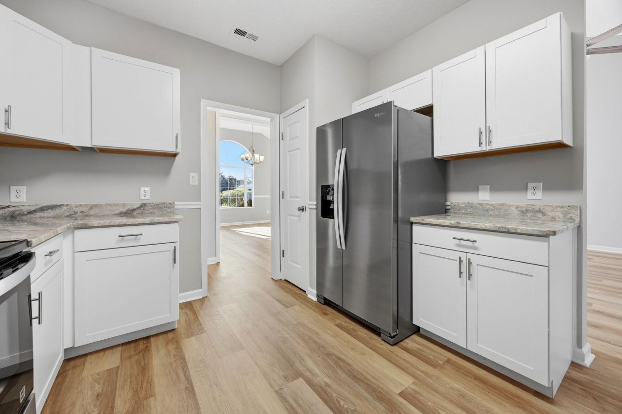 1537 Southwood Dr. Photo 17