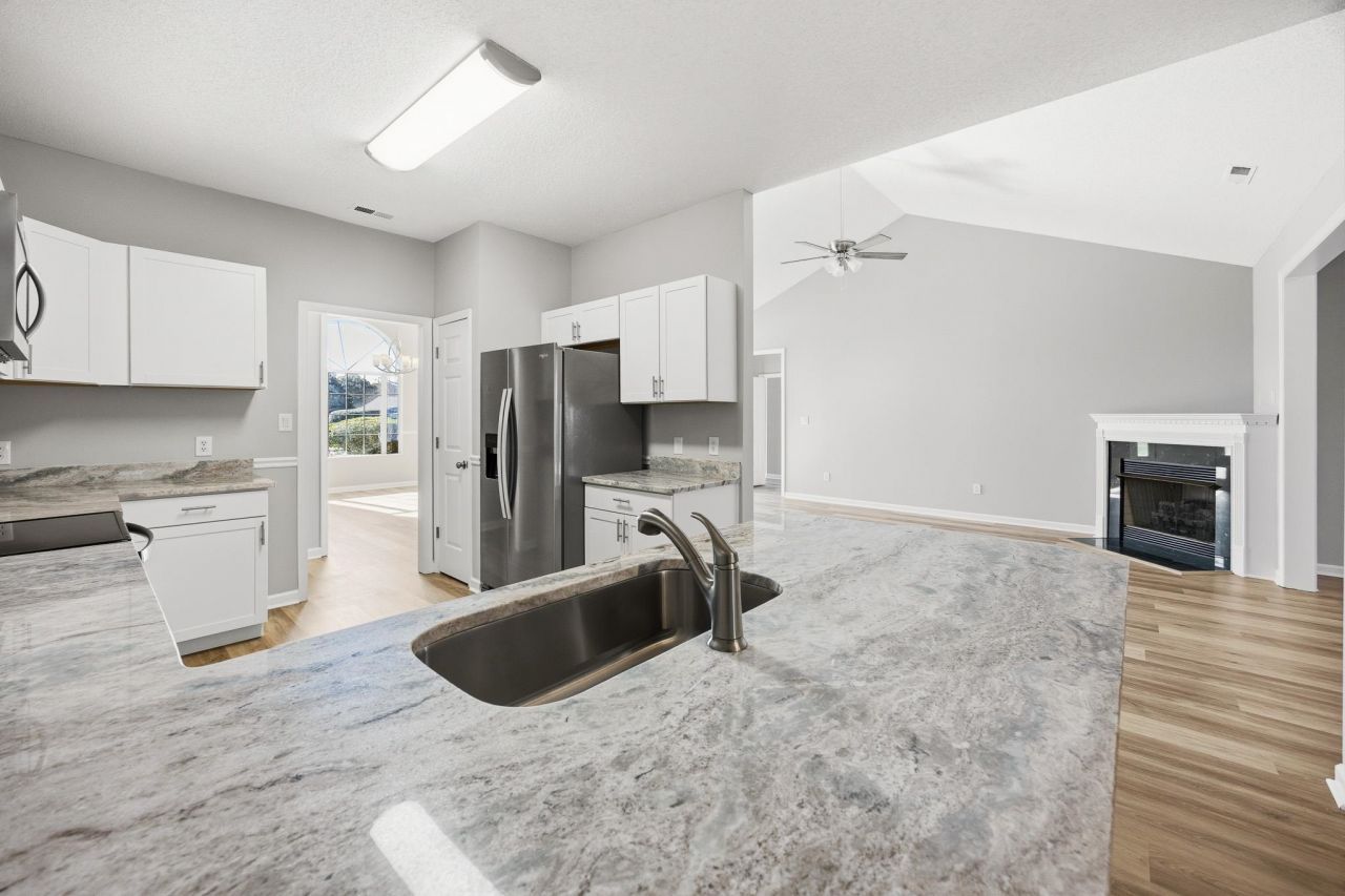 1537 Southwood Dr. Photo 18