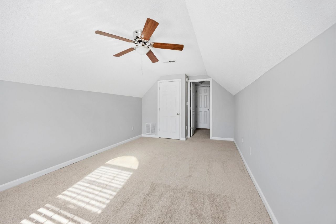 1537 Southwood Dr. Photo 31