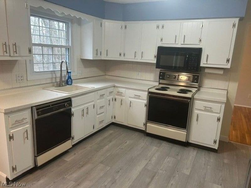 2239 Woodpark Road, Fairlawn, OH 44333 Photo 10