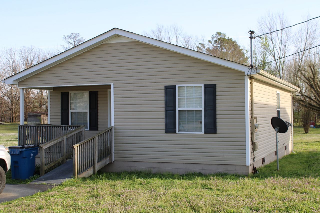 317 W Short St , Manchester, TN 37355 Main Photo