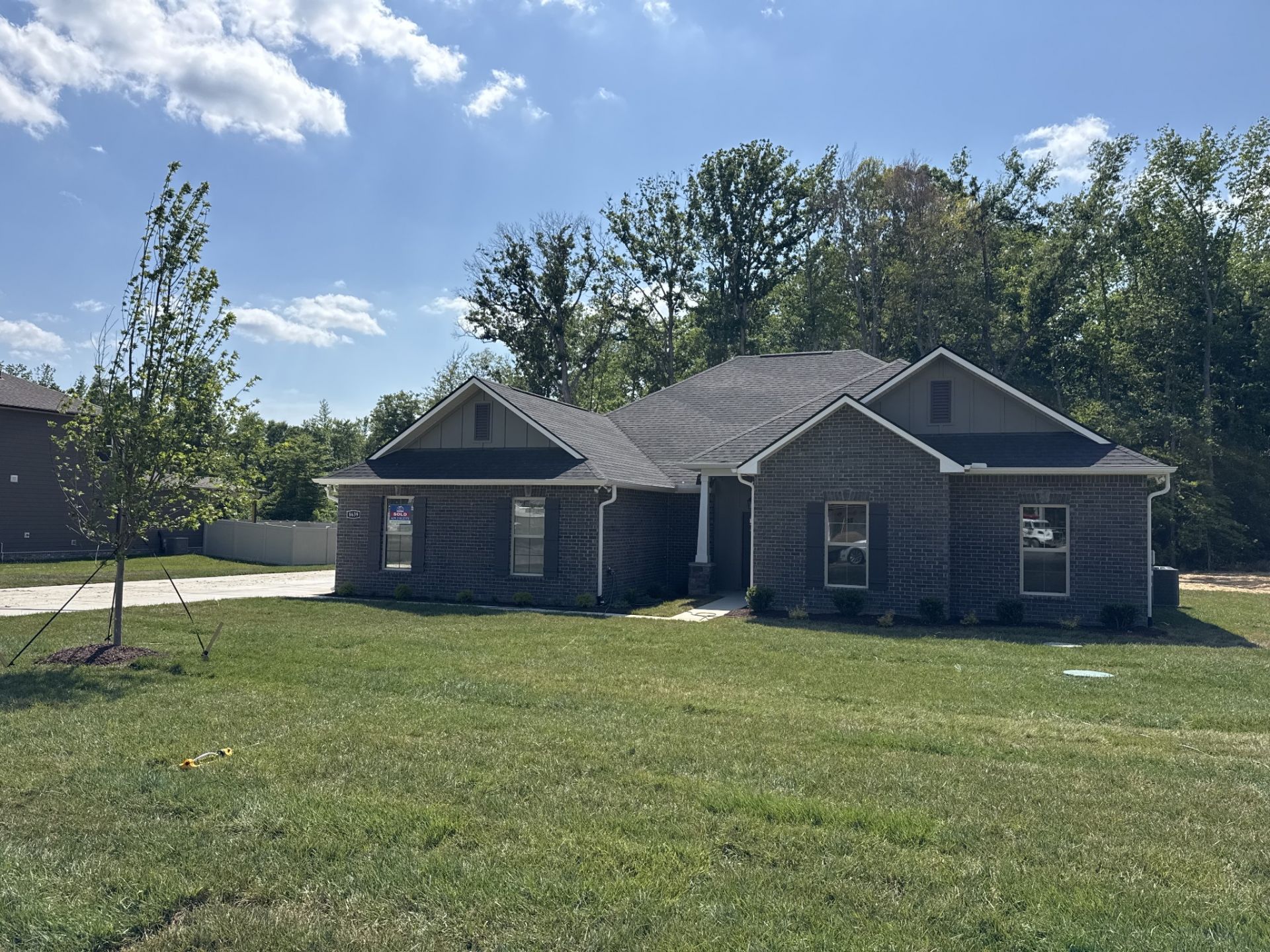 8639 Turnbull Dr, Pleasant View, TN 37146 Main Photo