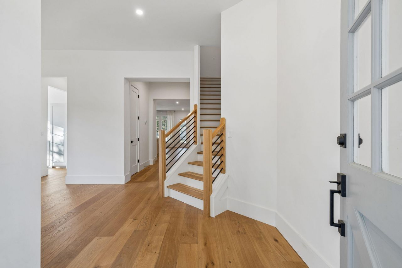 1160 Blakeway Street Photo 11