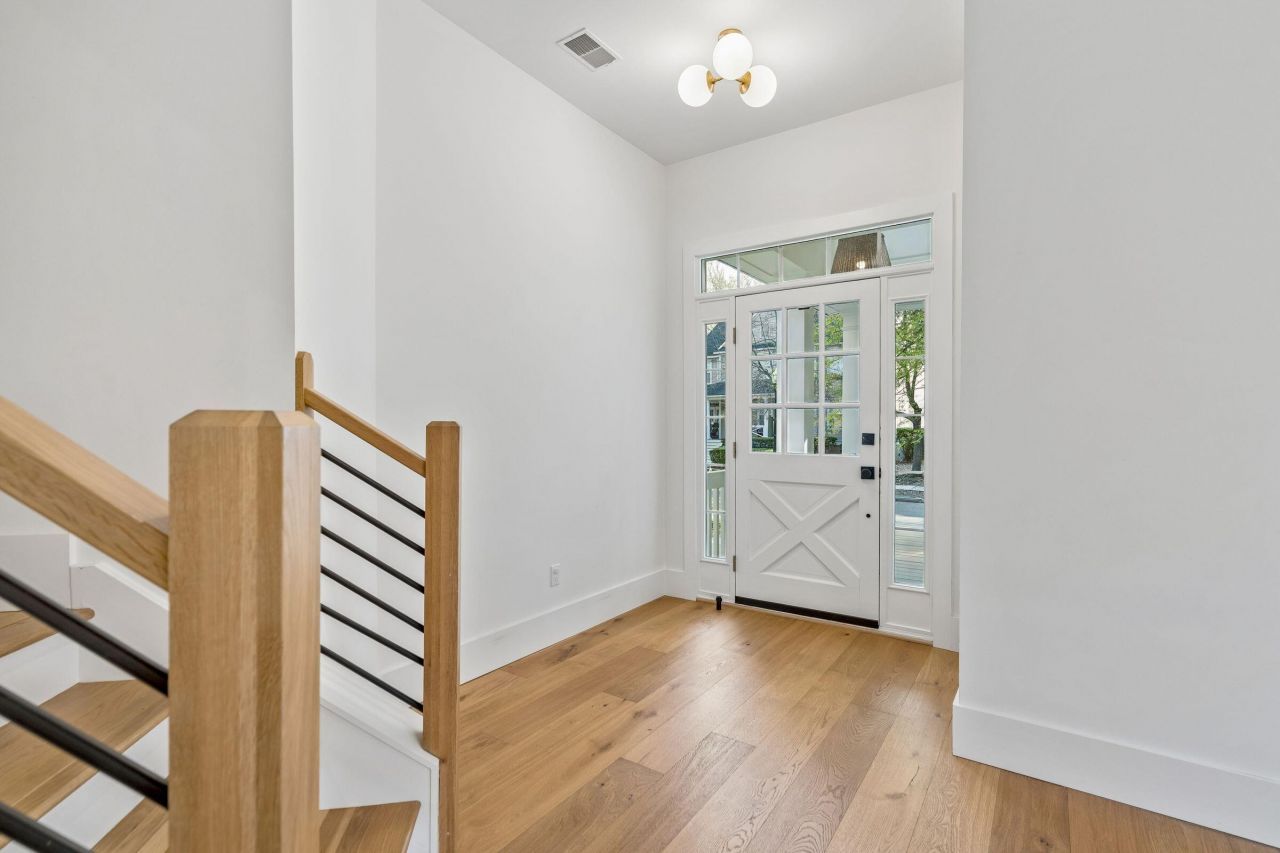 1160 Blakeway Street Photo 12