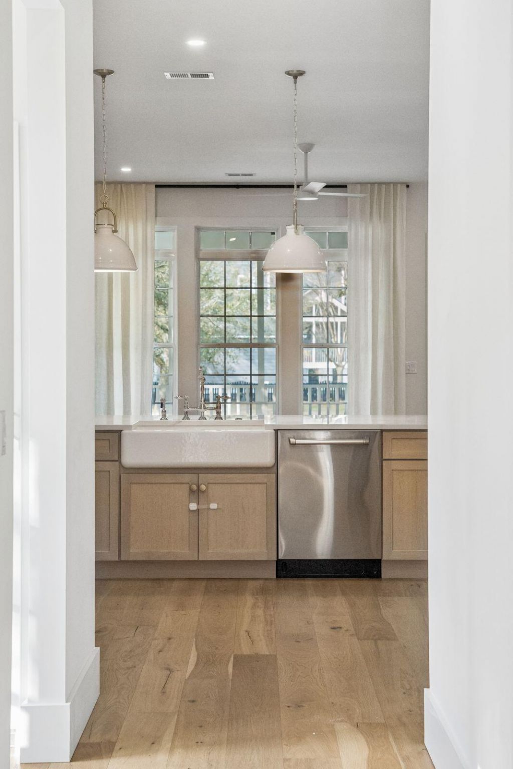 1160 Blakeway Street Photo 22