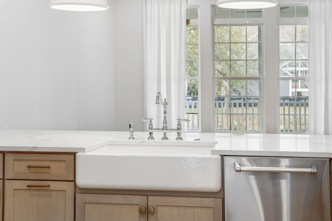 1160 Blakeway Street Photo 24