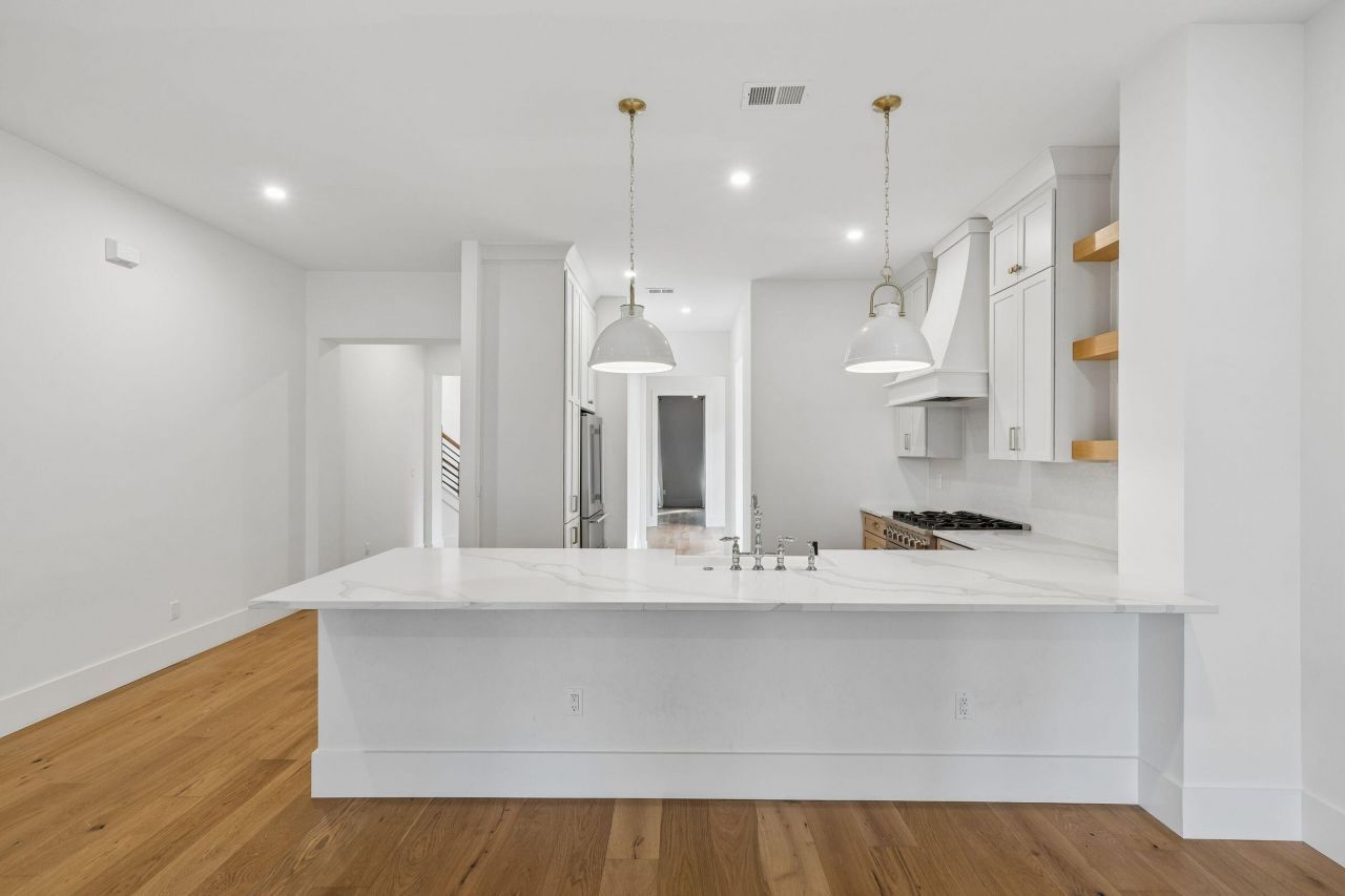 1160 Blakeway Street Photo 30