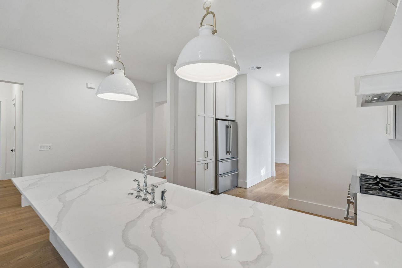 1160 Blakeway Street Photo 31