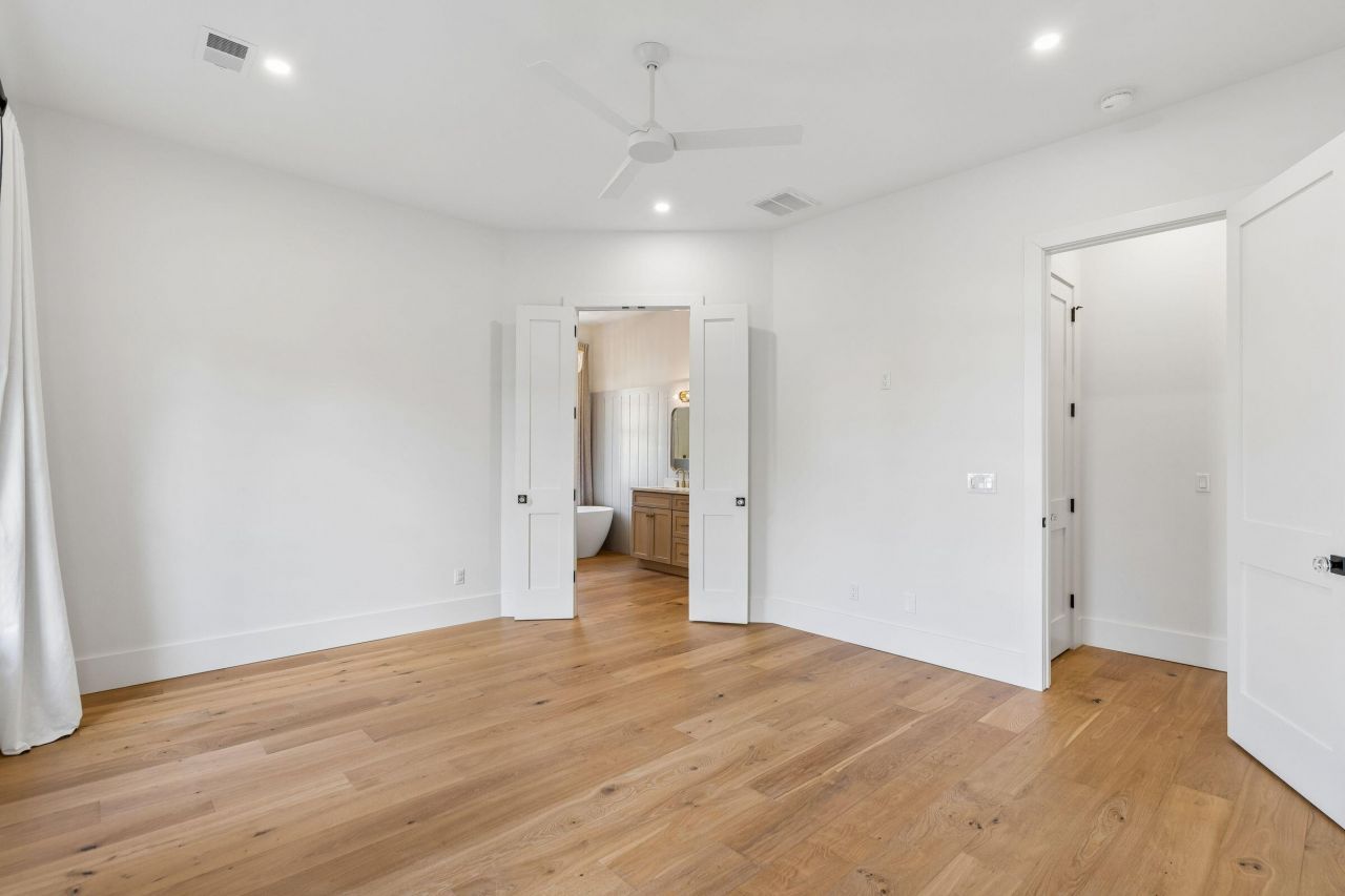 1160 Blakeway Street Photo 39