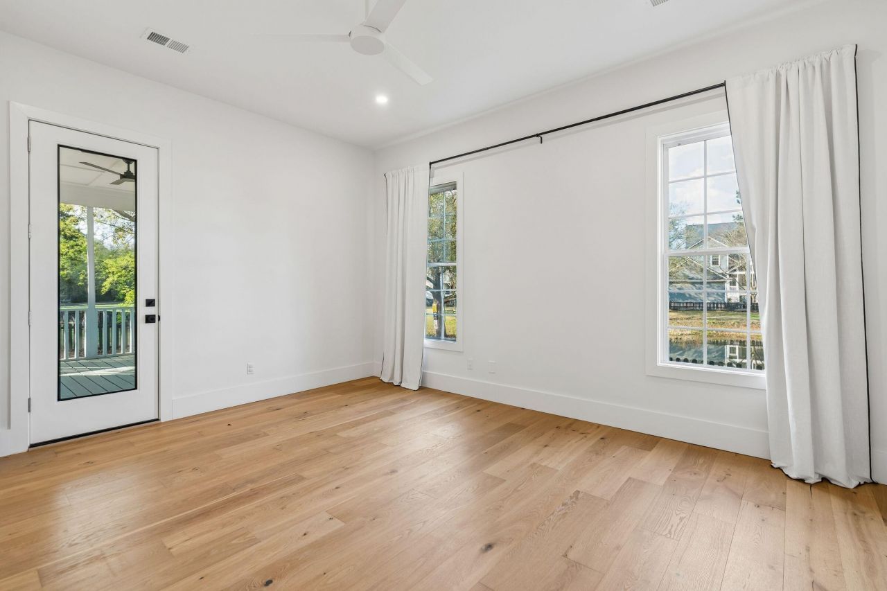 1160 Blakeway Street Photo 40