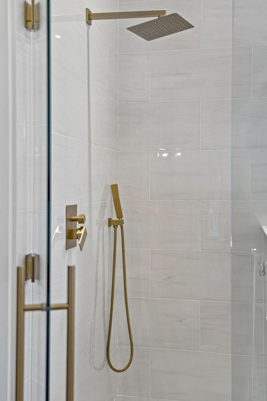 1160 Blakeway Street Photo 43