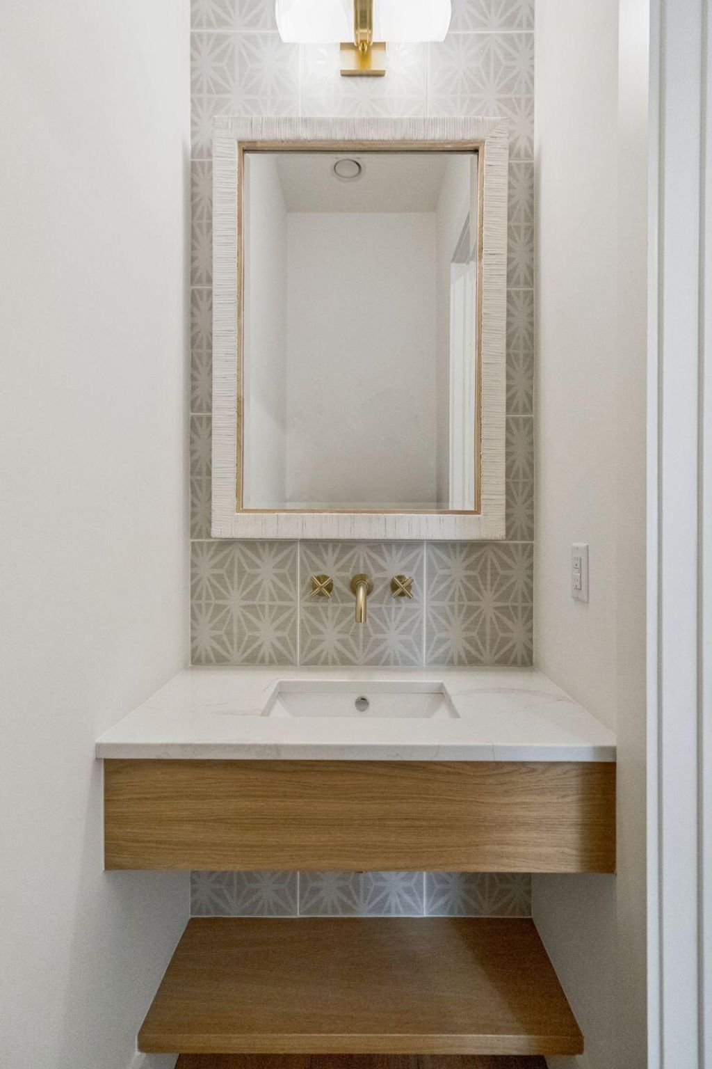 1160 Blakeway Street Photo 52