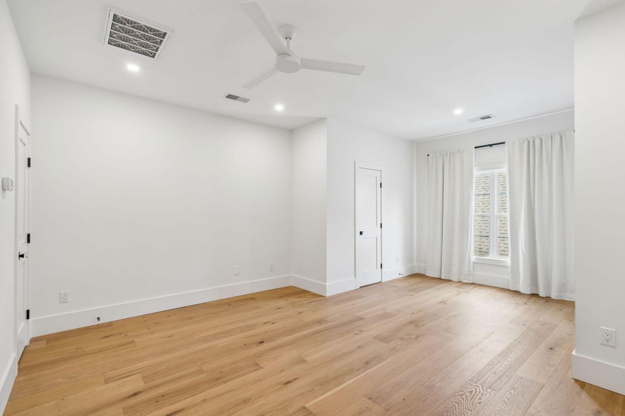 1160 Blakeway Street Photo 54