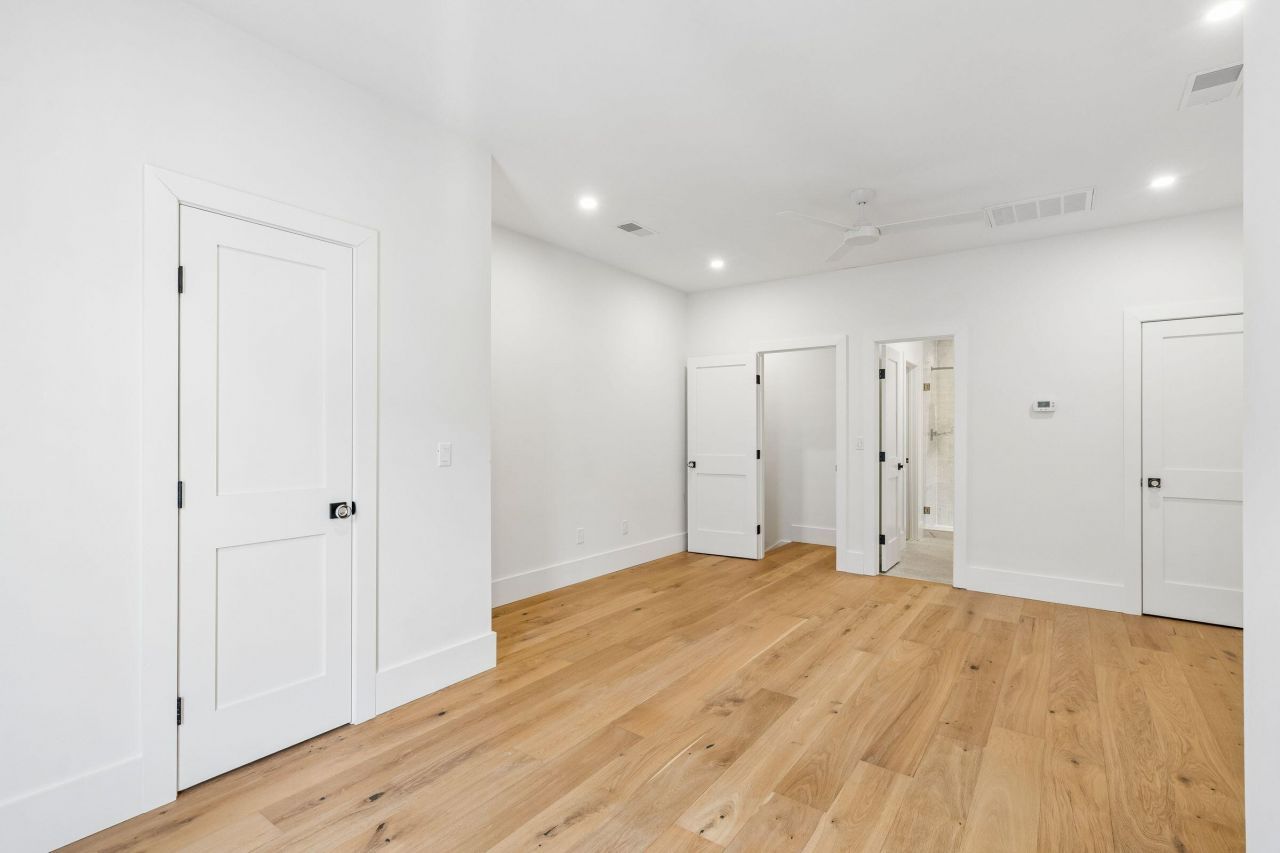 1160 Blakeway Street Photo 55