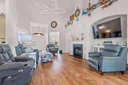 673 Tidal Point Ln. photo 4