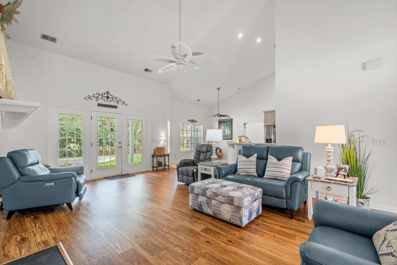 673 Tidal Point Ln. Photo 5