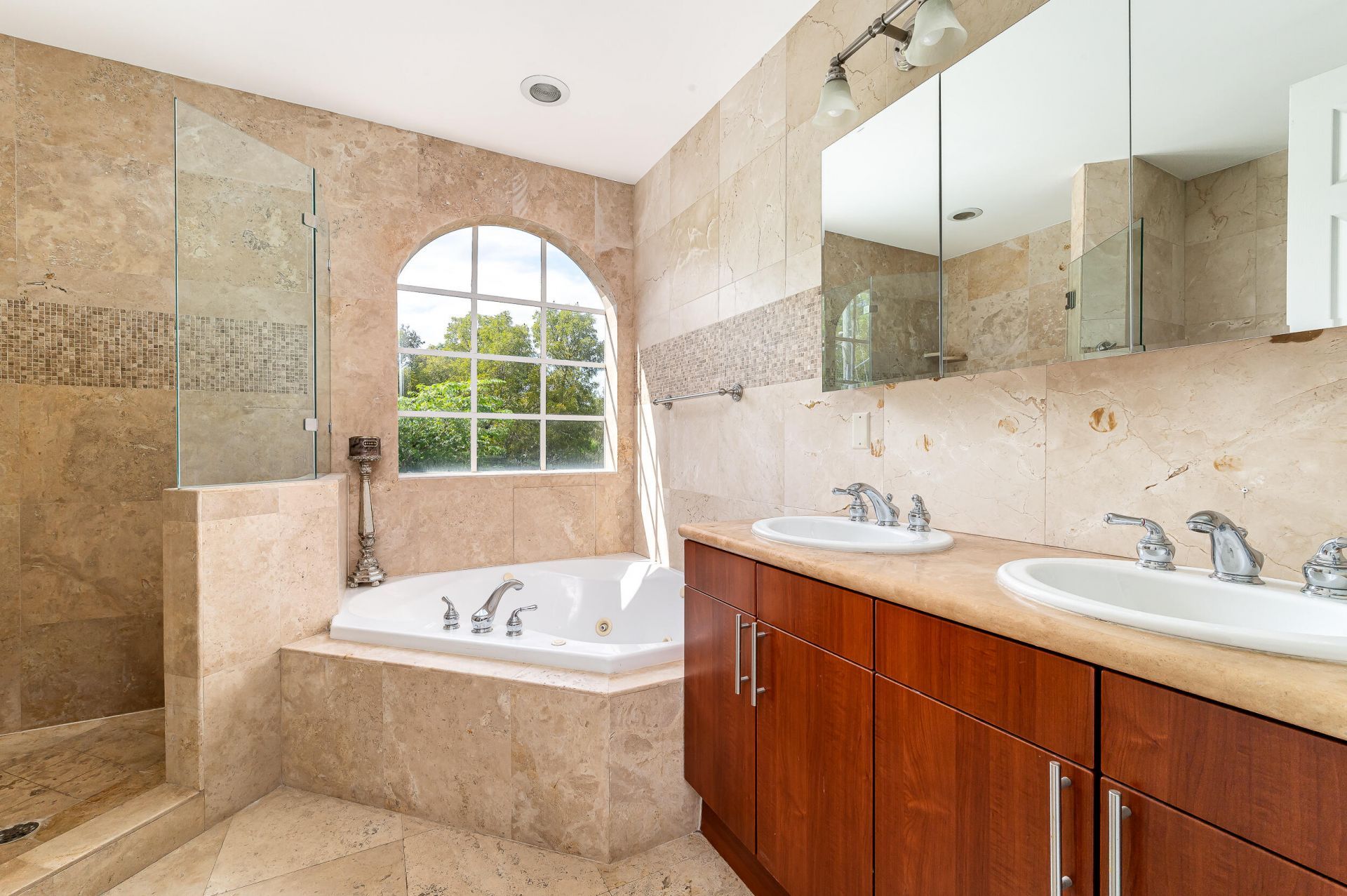 486 SW 5th Street, Fort Lauderdale, FL 33315 Photo
