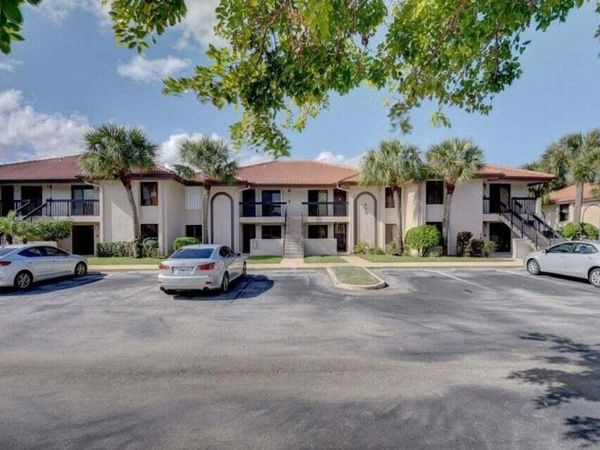 400 Club Circle, Boca Raton, FL 33487