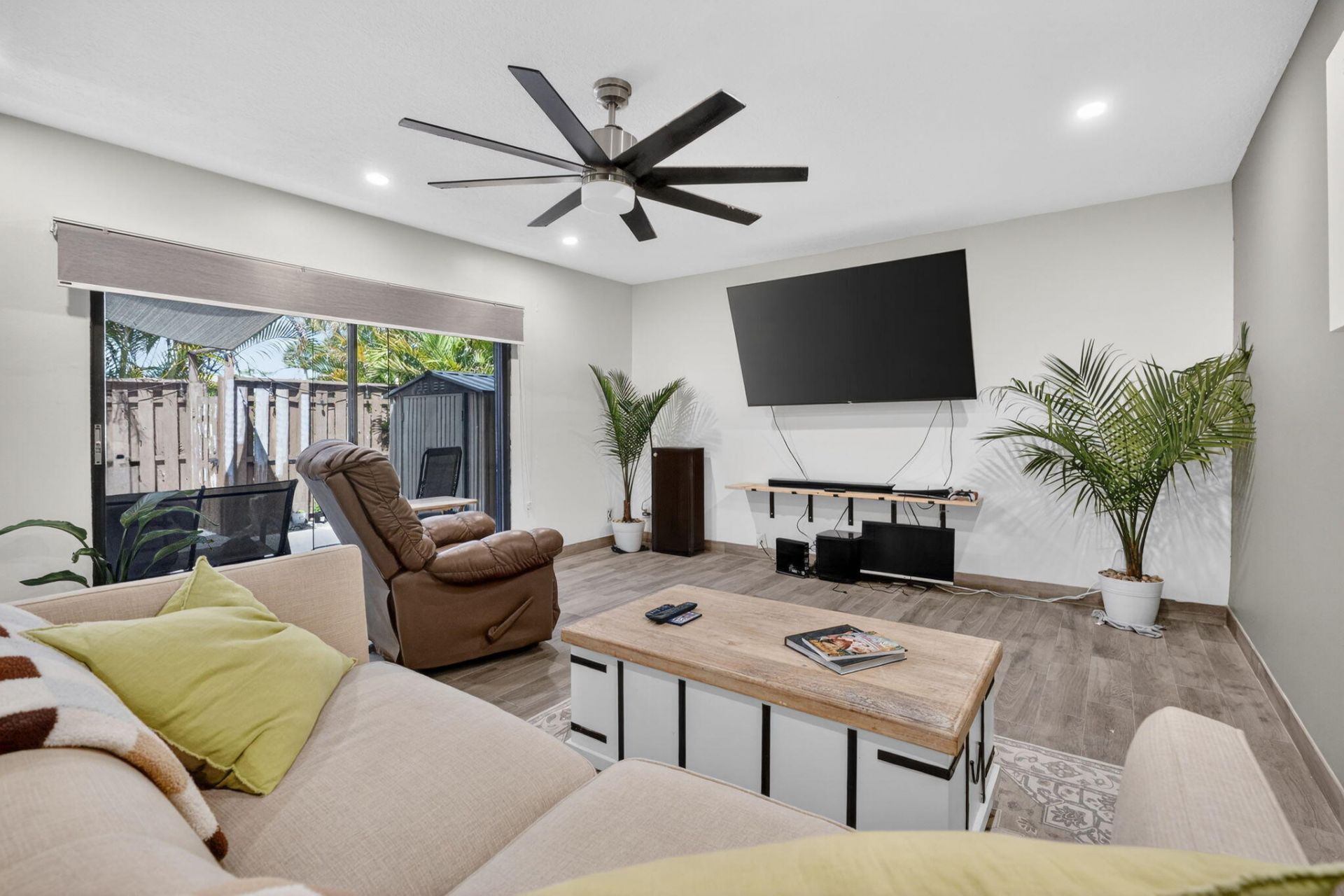 110 N Delaware Boulevard, Unit 10c, Jupiter, FL 33458 Photo