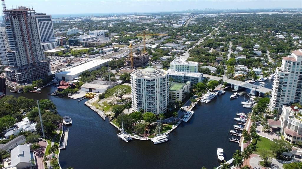 401 SW 4th Avenue, Unit 1702, Fort Lauderdale, FL 33315 Photo