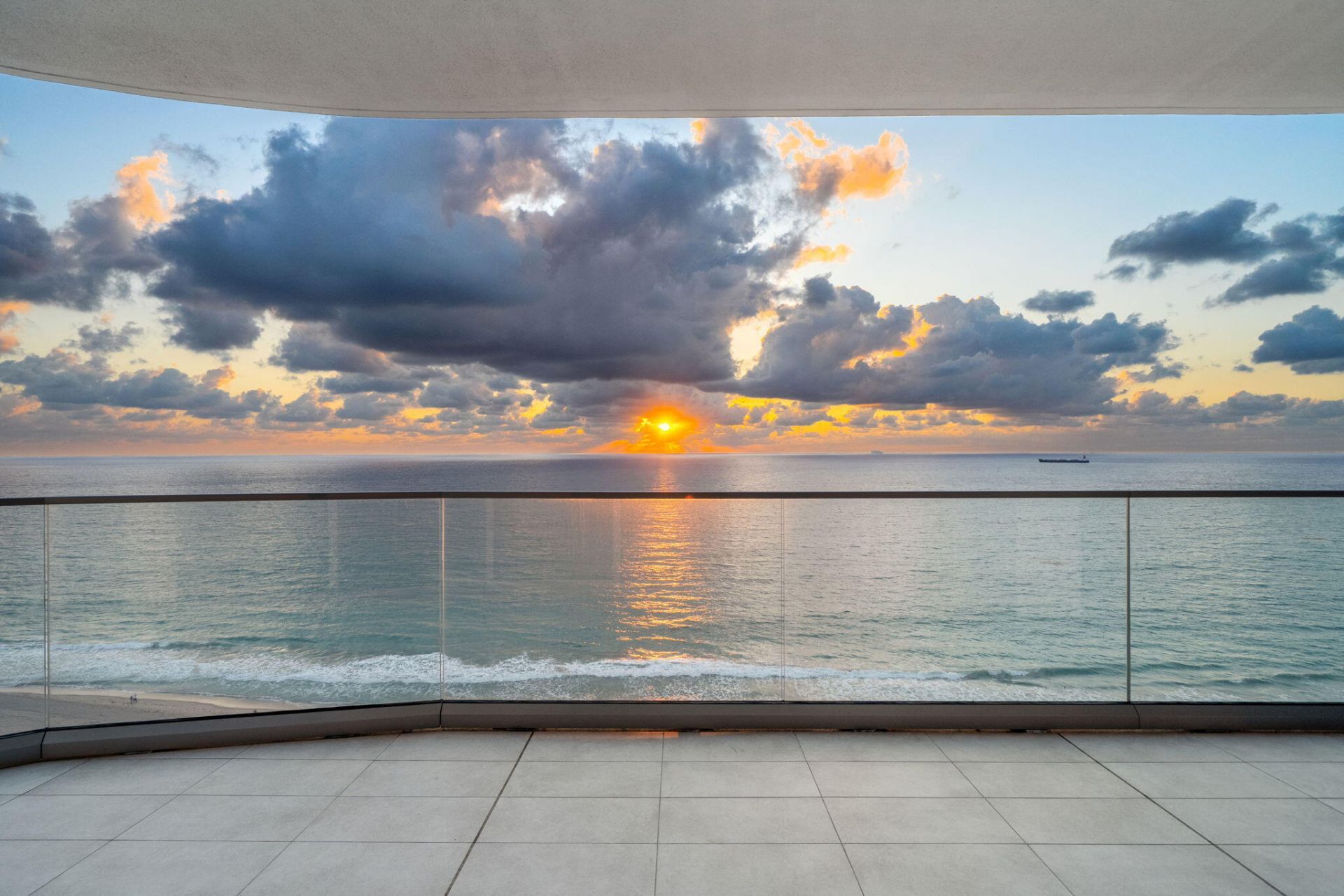 151 N Seabreeze Boulevard, Unit E1504, Fort Lauderdale, FL 33304 Photo