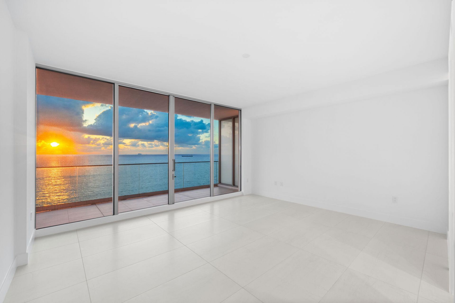 151 N Seabreeze Boulevard, Unit E1504, Fort Lauderdale, FL 33304 Photo