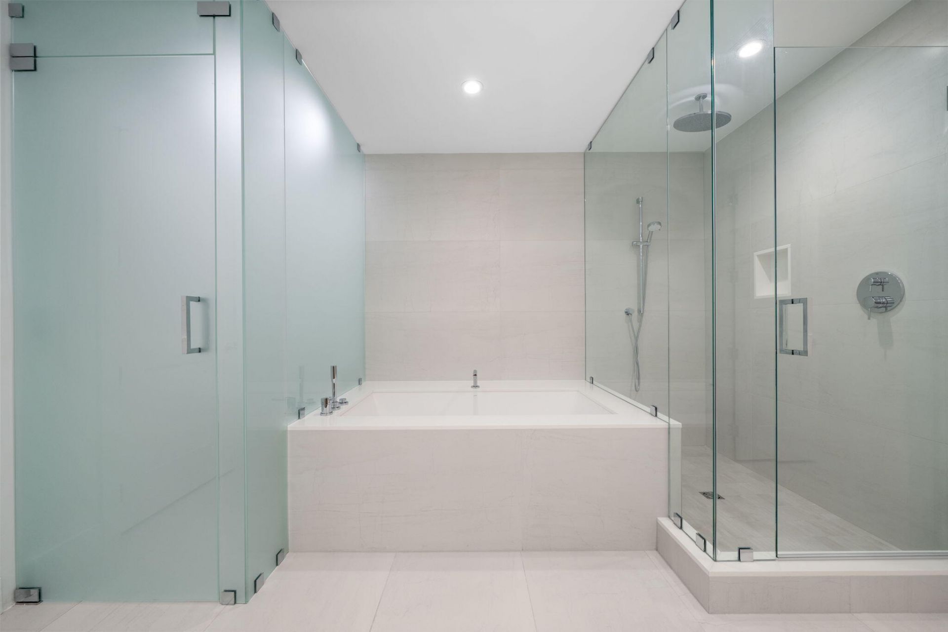 151 N Seabreeze Boulevard, Unit E1504, Fort Lauderdale, FL 33304 Photo